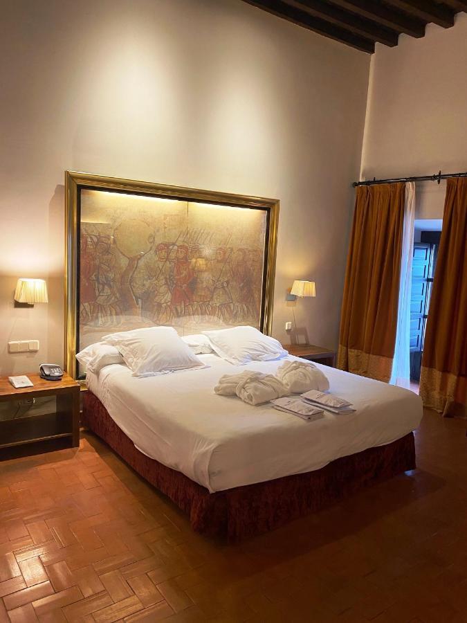 Parador De Trujillo Ngoại thất bức ảnh
