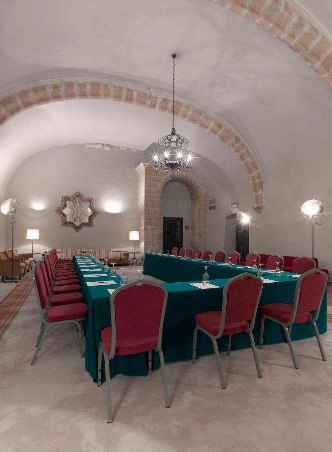 Parador De Trujillo Ngoại thất bức ảnh