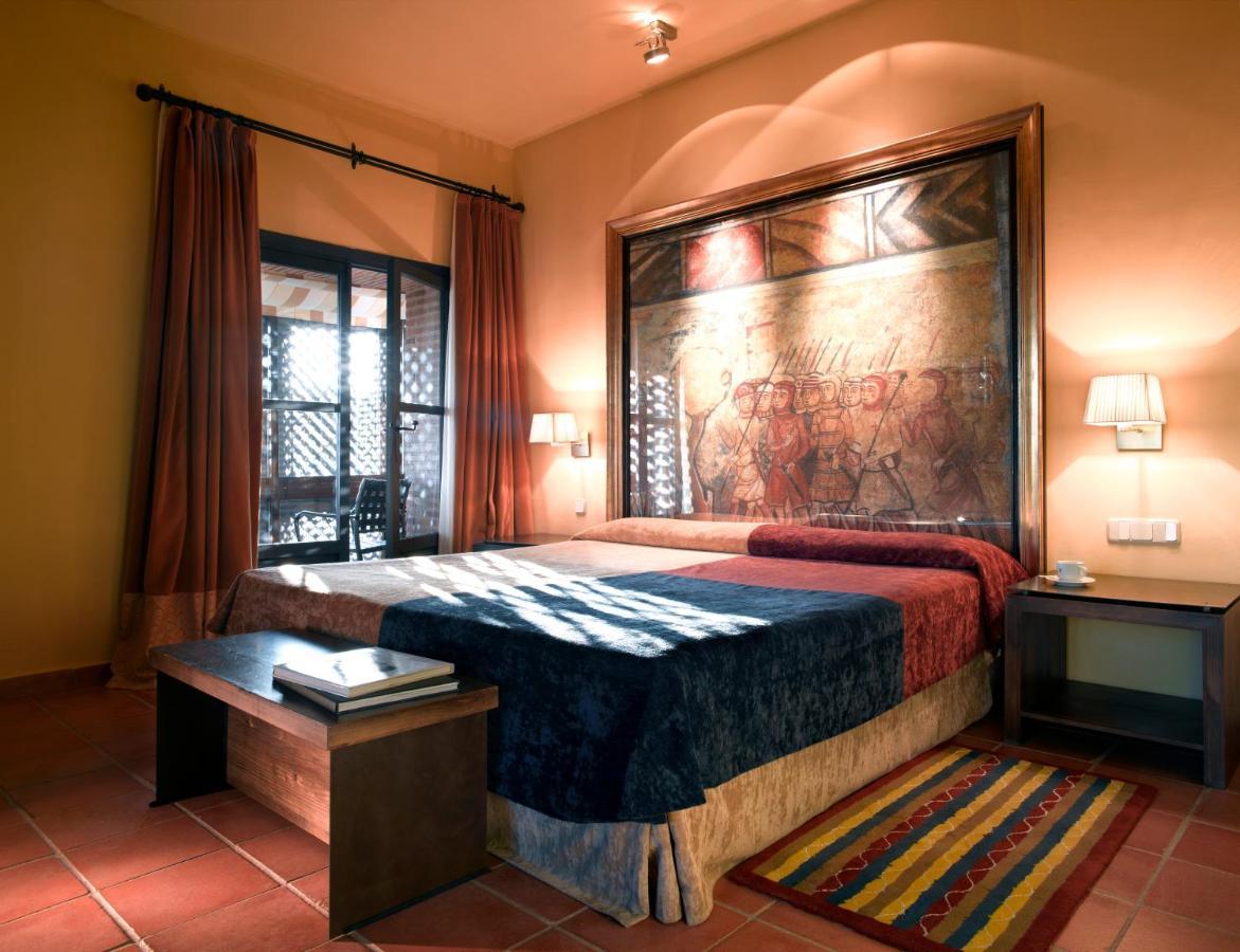 Parador De Trujillo Ngoại thất bức ảnh