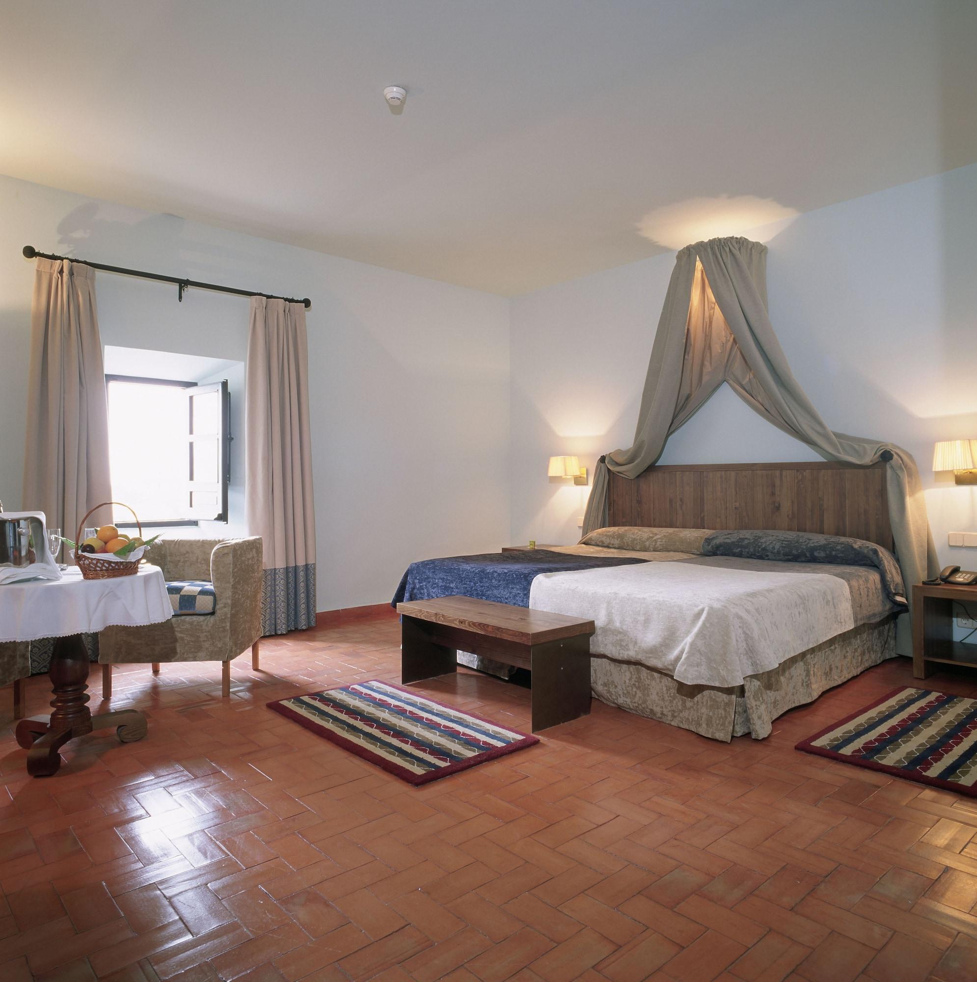Parador De Trujillo Ngoại thất bức ảnh