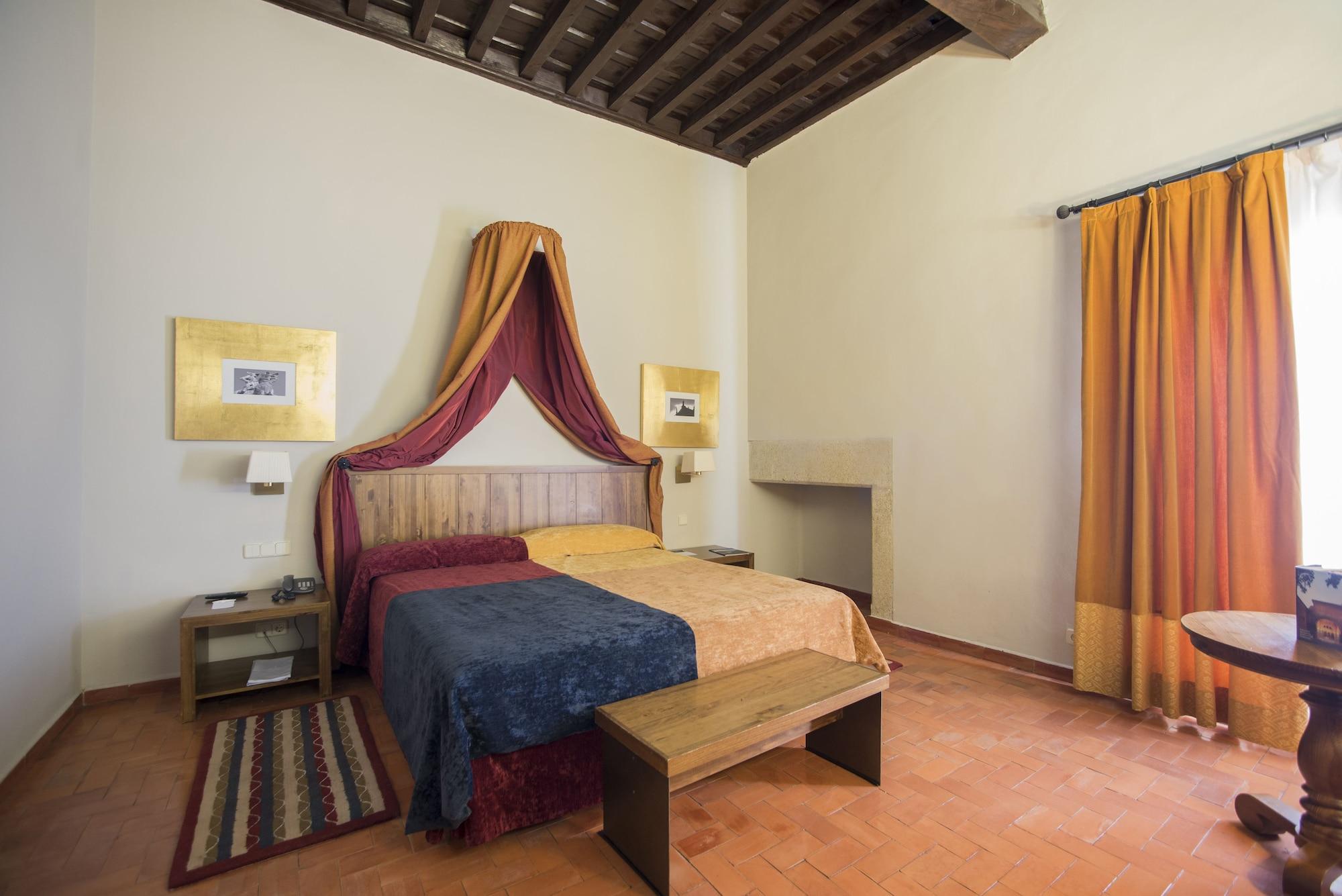 Parador De Trujillo Ngoại thất bức ảnh