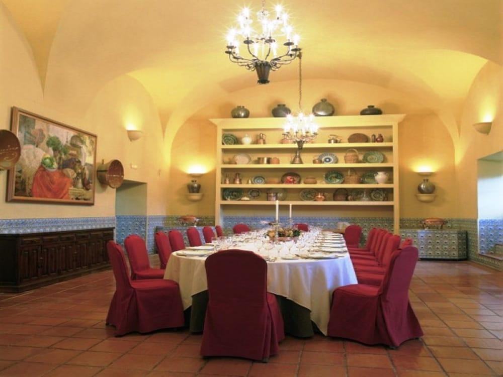 Parador De Trujillo Ngoại thất bức ảnh