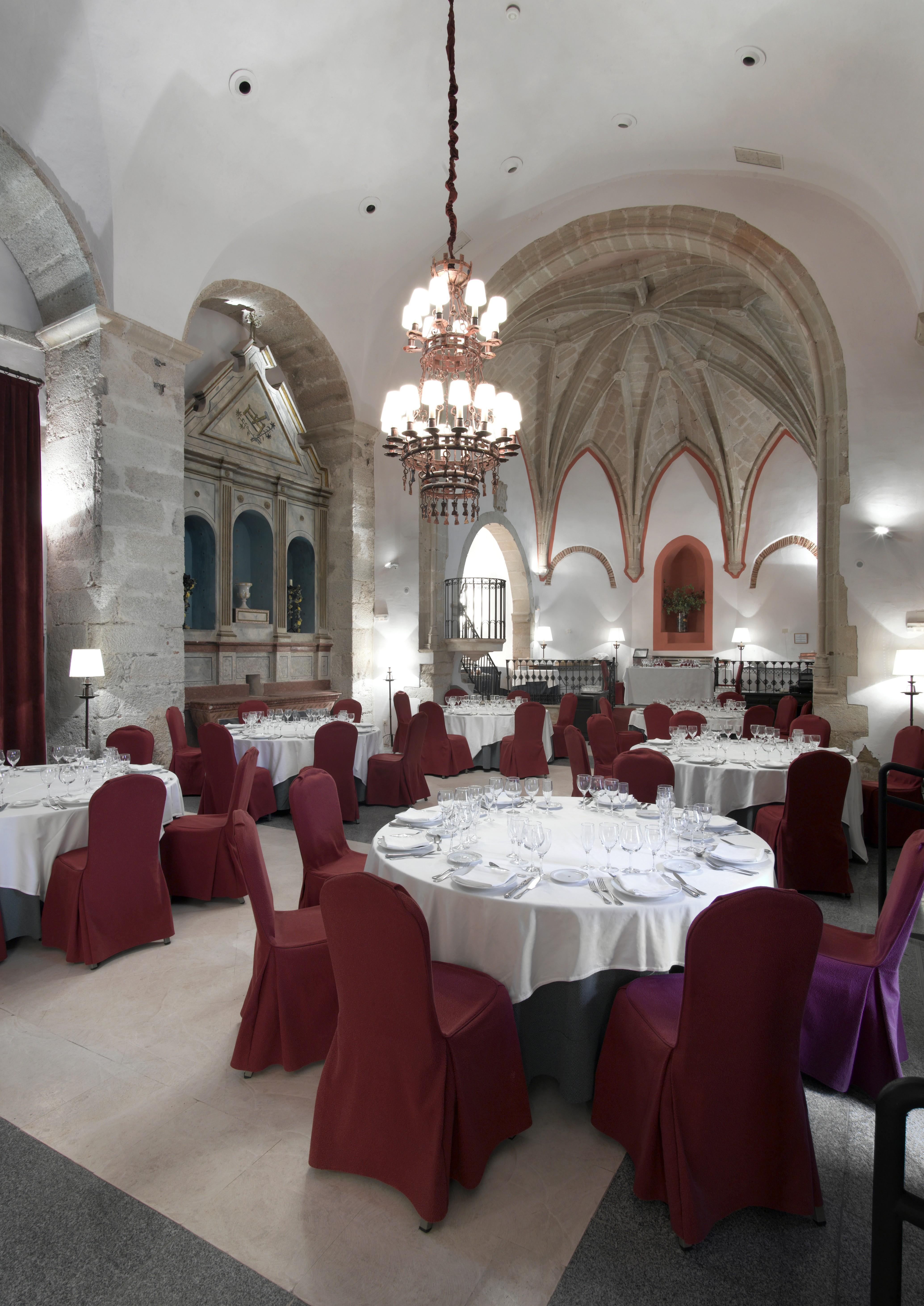 Parador De Trujillo Ngoại thất bức ảnh