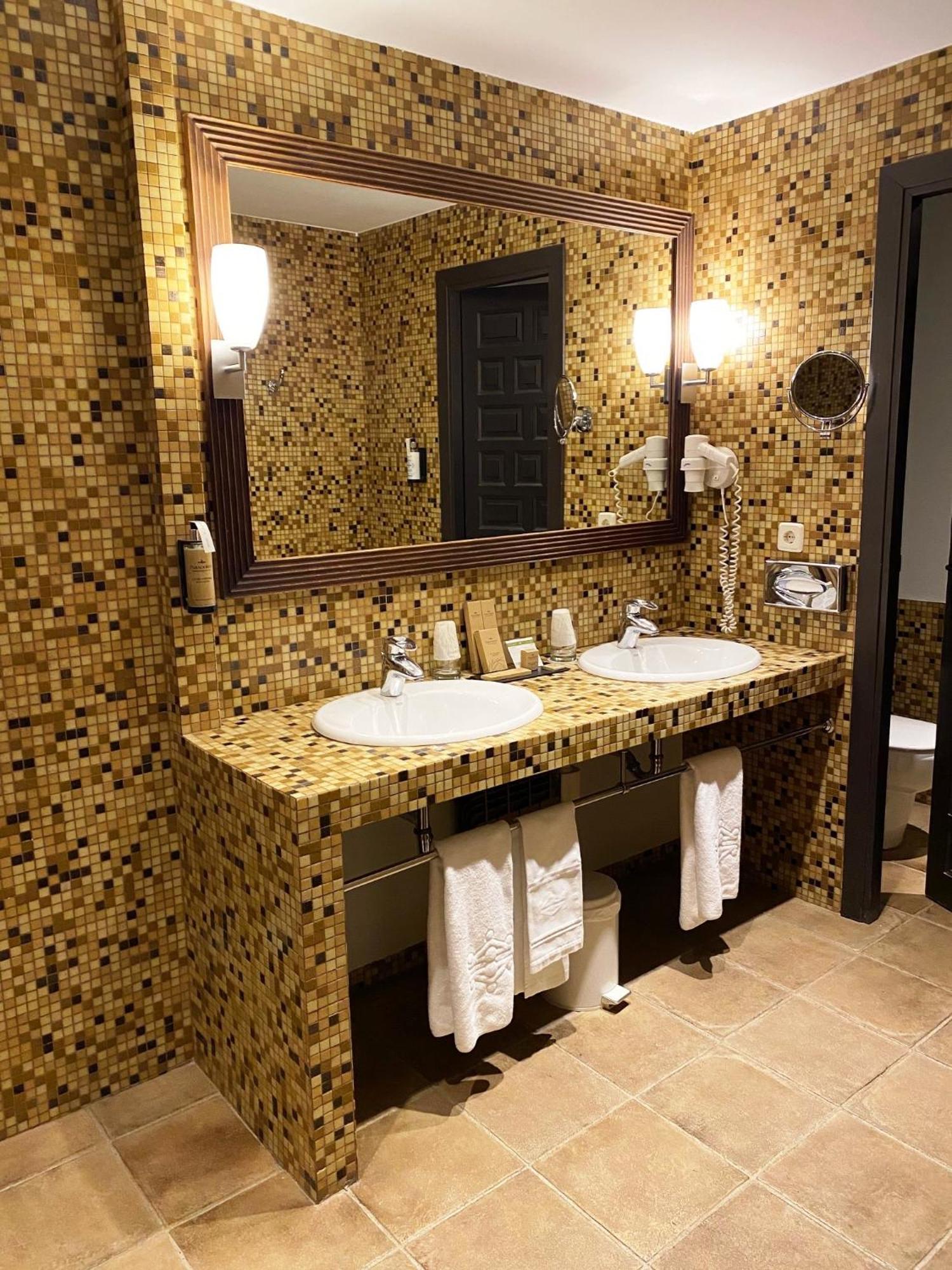 Parador De Trujillo Phòng bức ảnh
